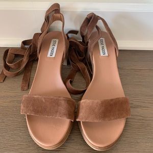 Steve Madden Brown/Tan Heeled Sandals- Size 9